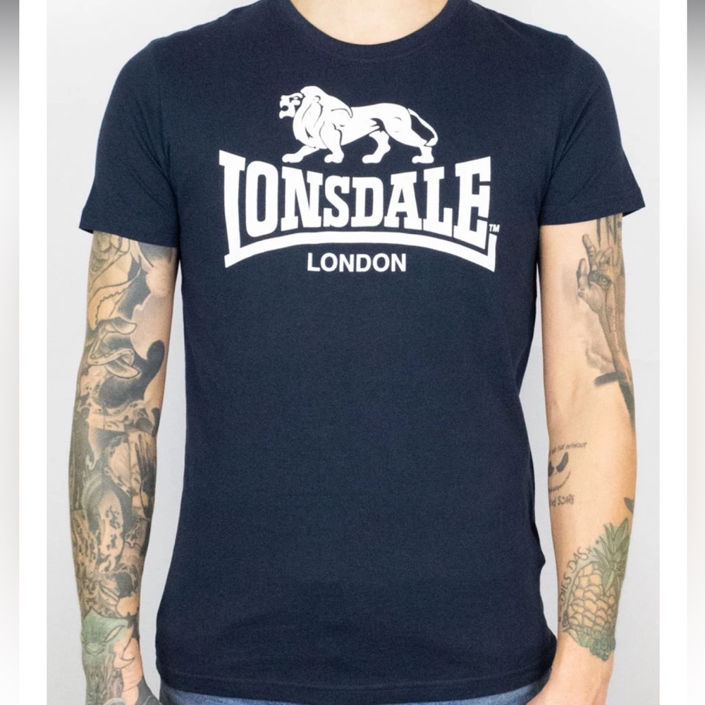 Lonsdale St. Erney T-Shirt Navy. Size Medium